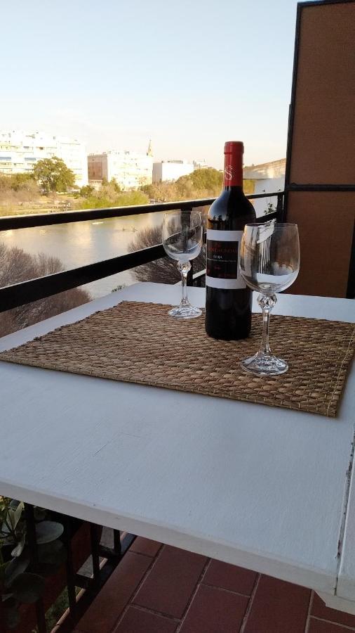 Apartamento Con Vistas Al Rio Guadalquivir En Triana, Sevilla Seville Exterior photo